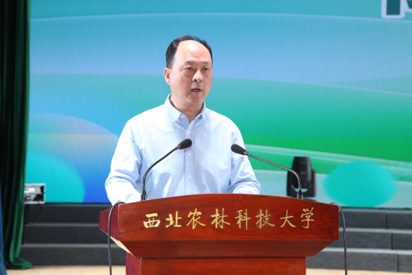 韦革宏副校长致辞_副本.jpg